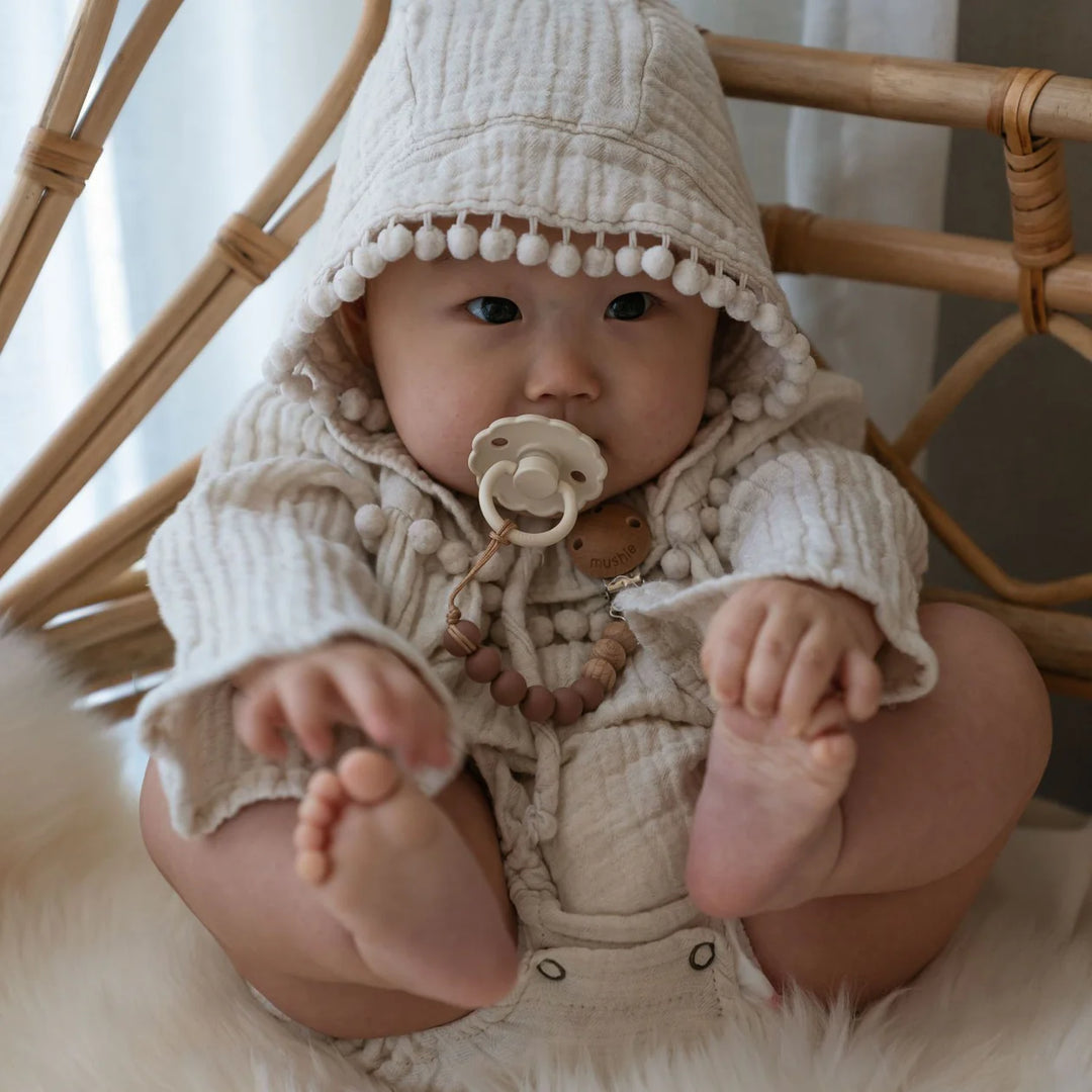 FRIGG Snowflake Dream natural rubber pacifier 4-pack size 2 - latex soother in winter-inspired tones