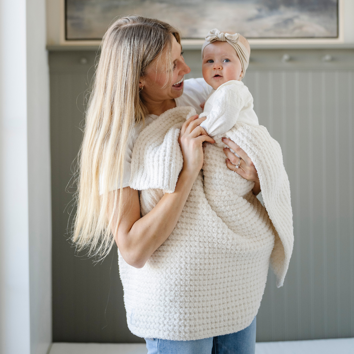 Saranoni Waffle Knit Receiving Blanket in Swan Color offers a cozy baby knit blanket for nursery comfort.
