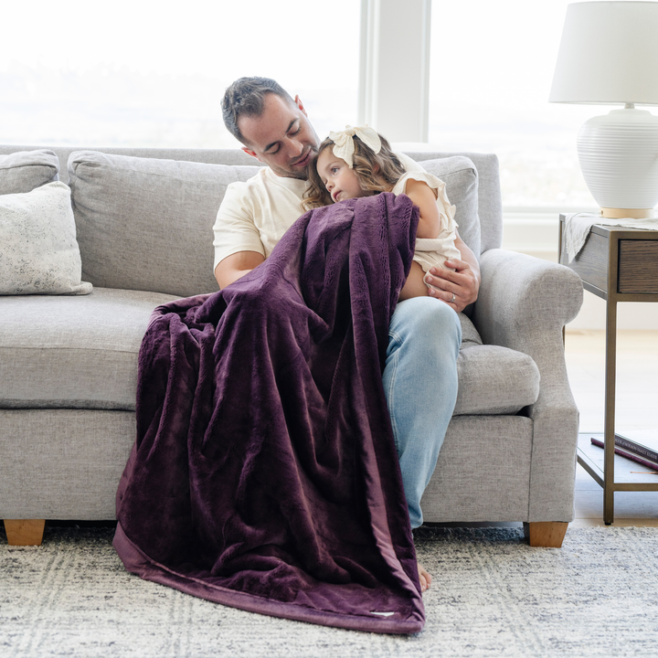 Saranoni Lush Toddler Blanket in Aubergine is a best toddler blankets option that keeps your child snug.