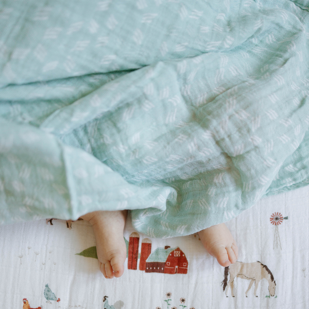 Misty Field swaddle cloth muslin by Little Unicorn, soft and breathable for babies.