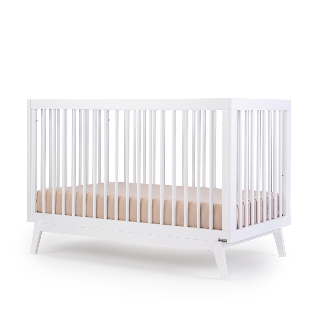 dadada White Soho 3-in-1 natural wood crib