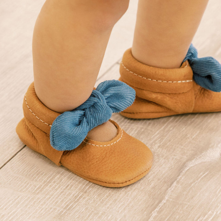 Freshly Picked Corduroy Cowgirl Knotted Bow baby shoes on toddler feet, first walkers