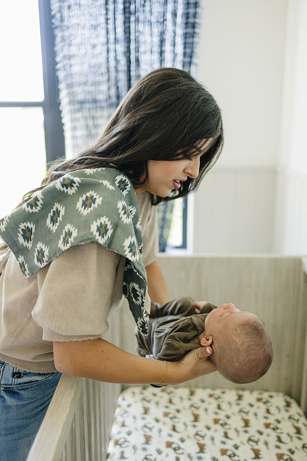 Keep your little one clean with Mebie Baby Southwest Aztec Muslin Burp Cloth, perfect as a bib for baby.