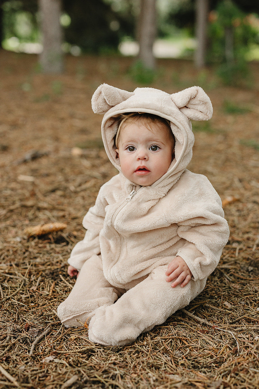 Keep little ones snug in the Mebie Baby Fleece Bear Hooded Zipper, ideal for newborn onesies