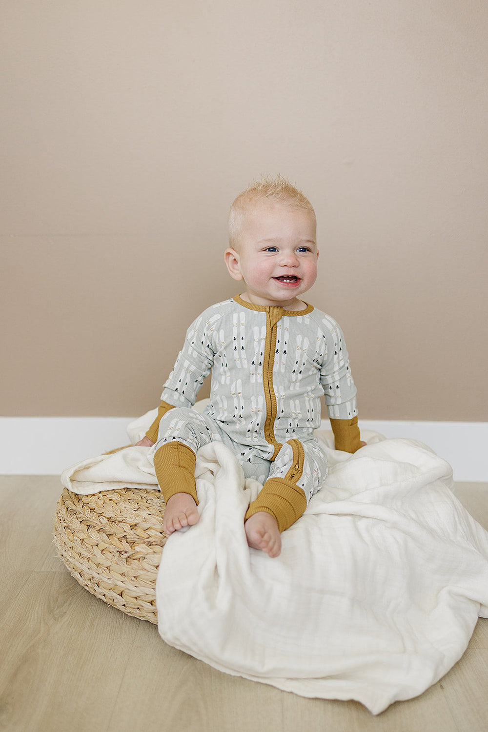Featuring ribbed bamboo fabric, the Mebie Baby Ski Ribbed Bamboo Zipper works well as comfy onesie pajamas