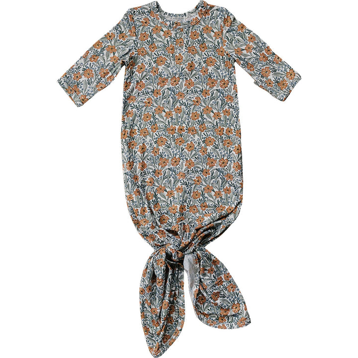 Soft florals and breathable fabric make the Mebie Baby Dainty Meadow Bamboo Knot Gown perfect for gentle baby pajamas