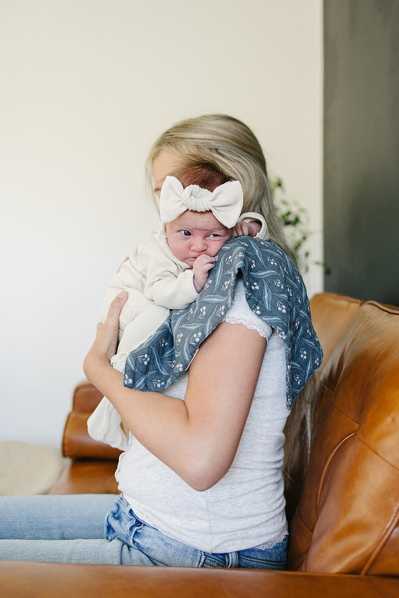 Soft, durable, and easy to use, the Mebie Baby Navy Berry Muslin Burp Cloth works as muslin burp cloths.