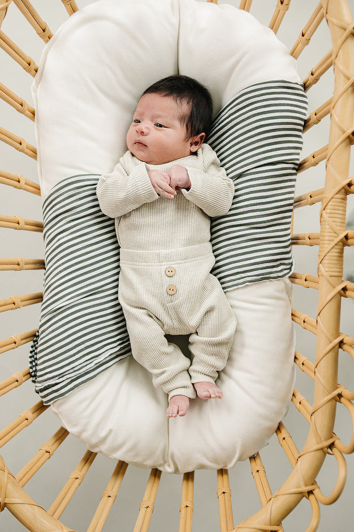 The Mebie Baby Heather Grey Bodysuit Waffle Set features breathable waffle-knit fabric, ideal for bamboo baby pajamas