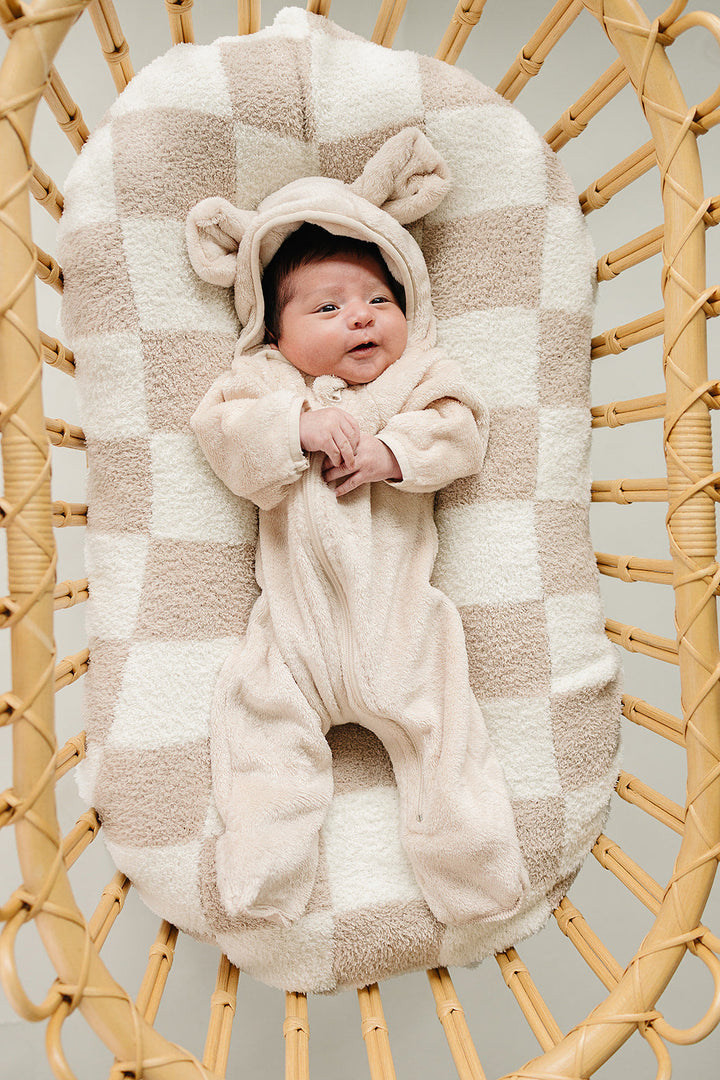 The Mebie Baby Fleece Bear Hooded Zipper combines comfort and cuteness, a favorite in onesies