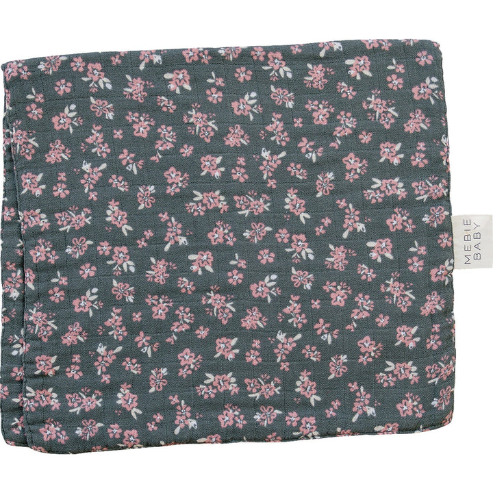 Soft and absorbent, the Mebie Baby Olive Bloom Muslin Burp Cloth makes burping easier for babies.