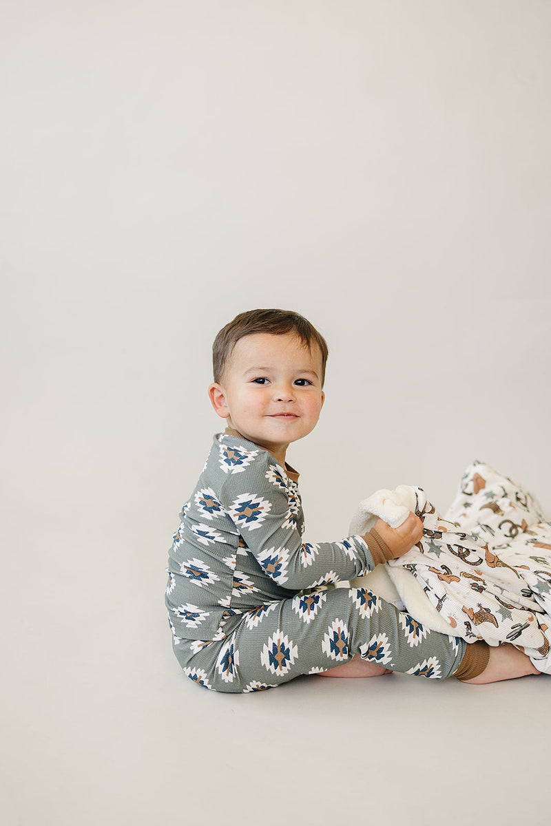 Soft and breathable, the Mebie Baby Southwest Aztec Ribbed Bamboo Cozy Set is perfect for bamboo baby pajamas