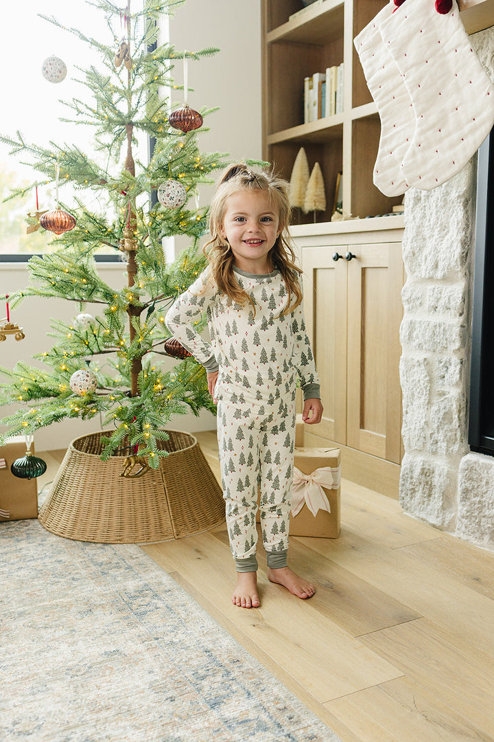 Mebie Baby Christmas Trees Bamboo Cozy Set features playful holiday prints, a top pick in organic baby clothes