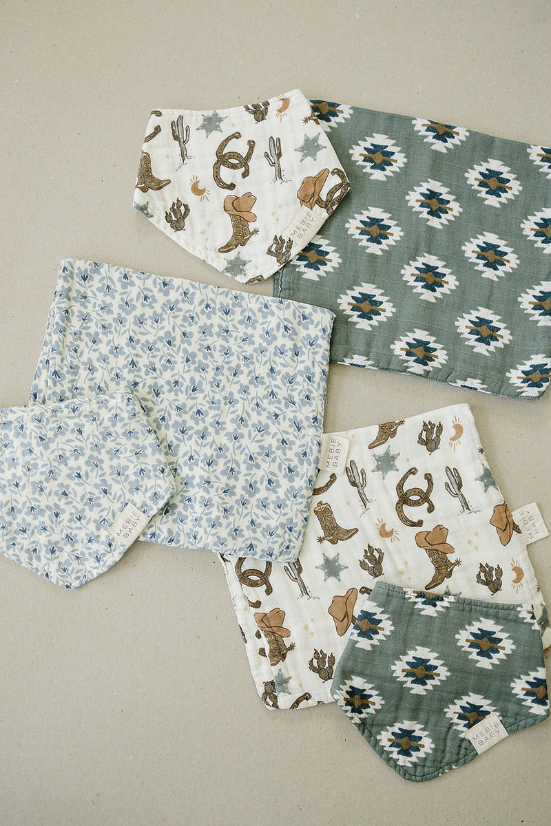 Mebie Baby presents the Blue Blossom Muslin Burp Cloth, ideal for burping cloths and mess-free feeding moments.