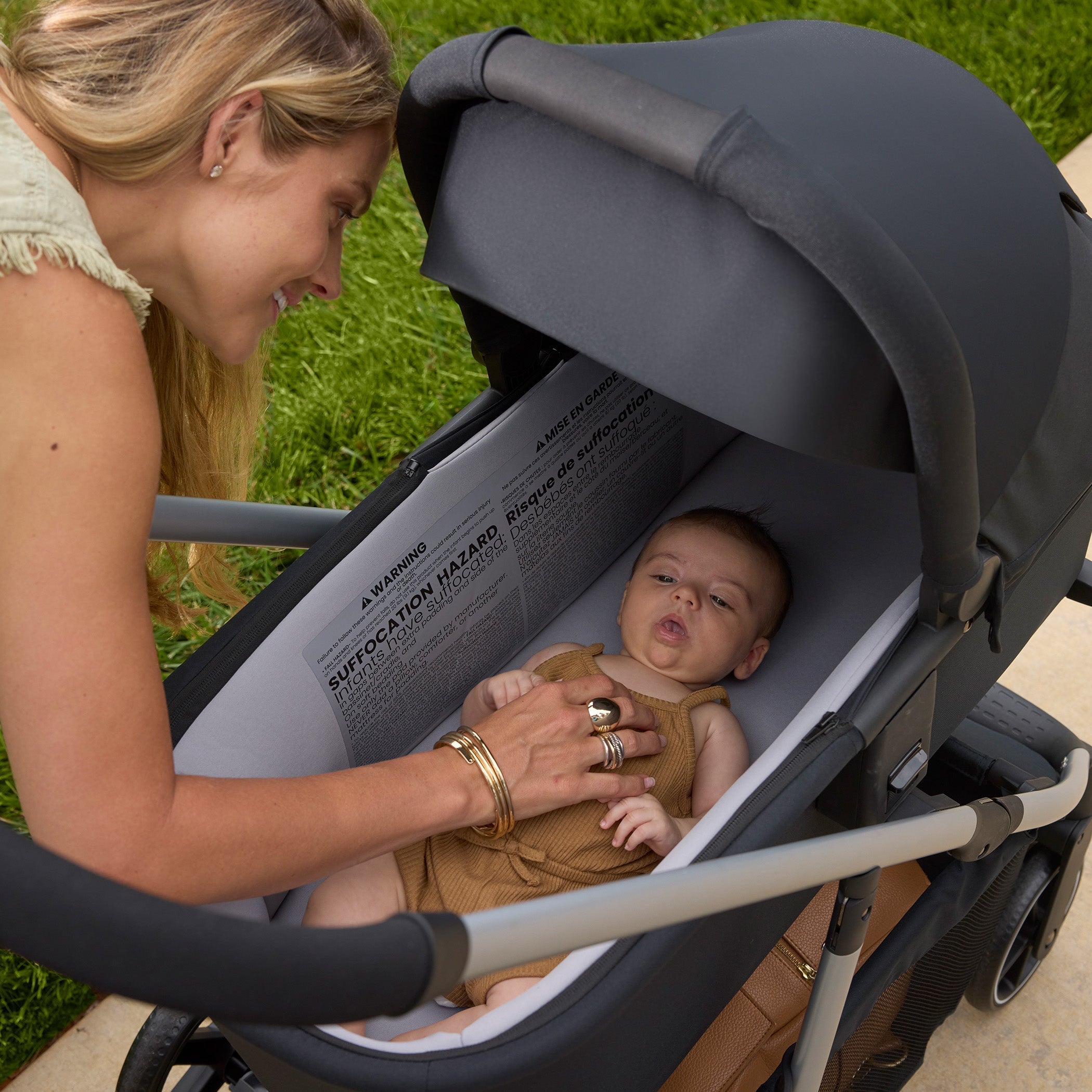 Britax Zinnia Bassinet for Brook and Grove Strollers – Hazel & Fawn