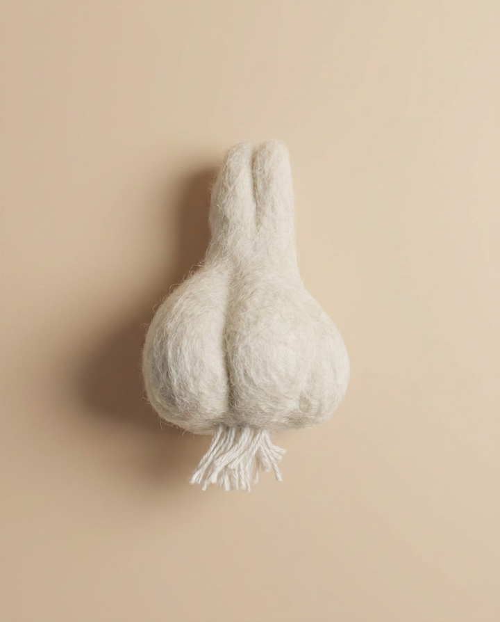 Kaddu Felt Garlic Vegetable Play Food, handmade wool toy for toy kitchens