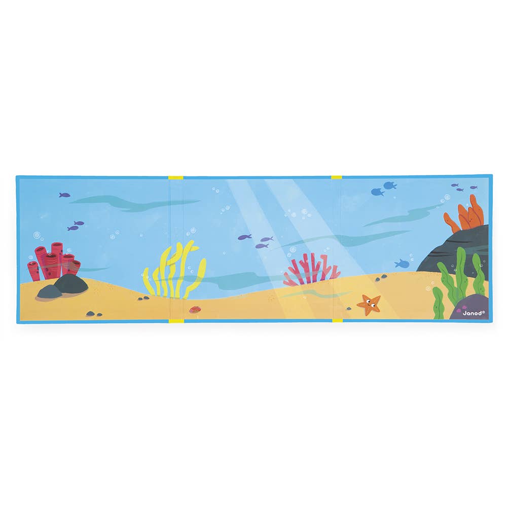 Magnetic play set backdrop from Janod's Magneti'stories The Seabed ocean toy