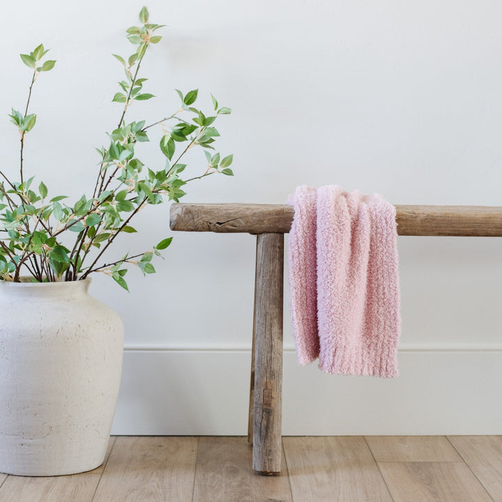 For timeless comfort, the Saranoni BAMBONI¨ Mini Blanket in Peach stands out as one of the best blankets for toddlers.