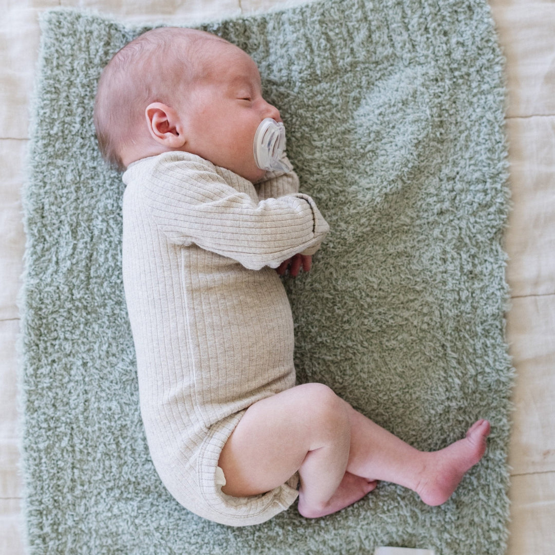 Keep your baby boy warm with the Saranoni BAMBONI¨ Mini Blanket in Sage Ñ designed for comfort and cuddles.