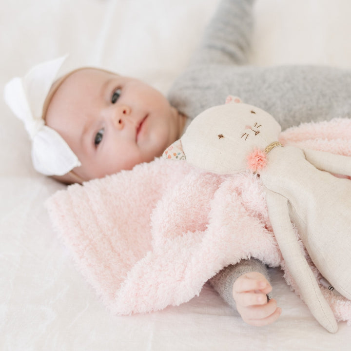 Saranoni BAMBONI¨ Mini Blanket in Peach wraps your baby in warmth, the perfect baby boy blanket for everyday cuddles.