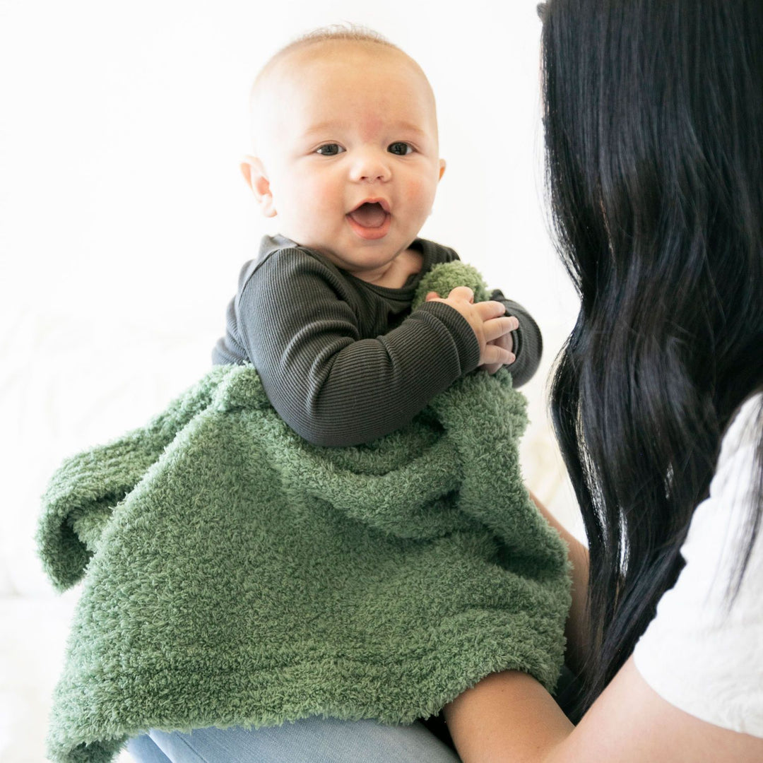 Designed for style and softness, the Saranoni Bamboni¨ Receiving Blanket in Olive makes an ideal baby boy blanket.