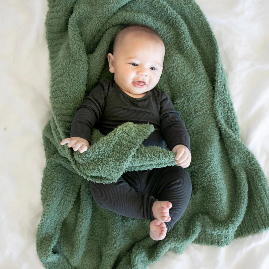 SaranoniÕs Bamboni¨ Receiving Blanket in Olive keeps your little one warm and secure, perfect for baby receiving blankets.