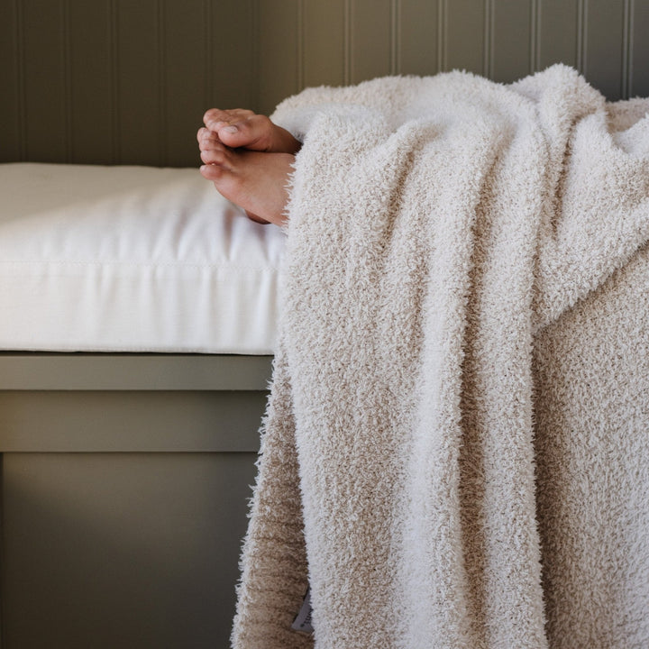 The Buttermilk BAMBONI¨ Toddler Blanket by Saranoni delivers style and comfort, a best blanket for toddler.