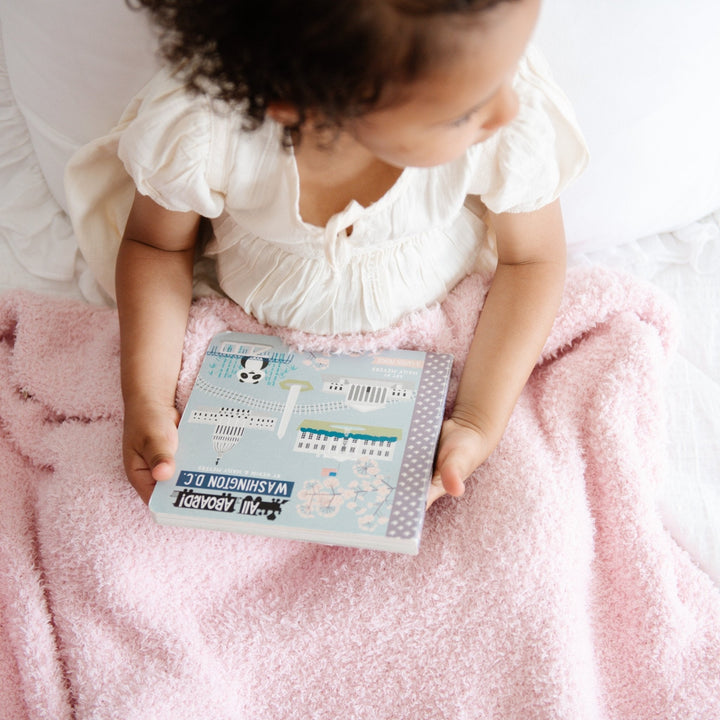 Perfect for nap or play, the Light Pink Saranoni BAMBONI¨ Toddler Blanket is a soft baby boy blanket.