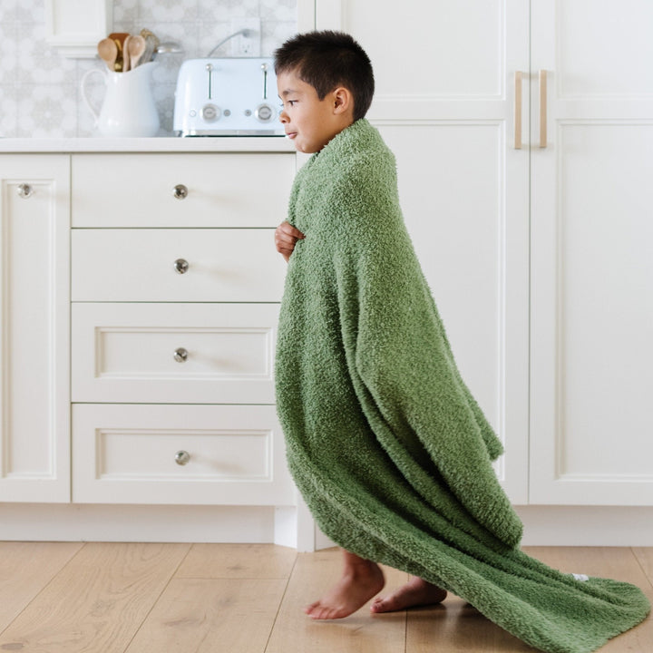 Little ones stay comfy with Olive Saranoni BAMBONI¨ Toddler Blanket, a sweet baby boy blanket.