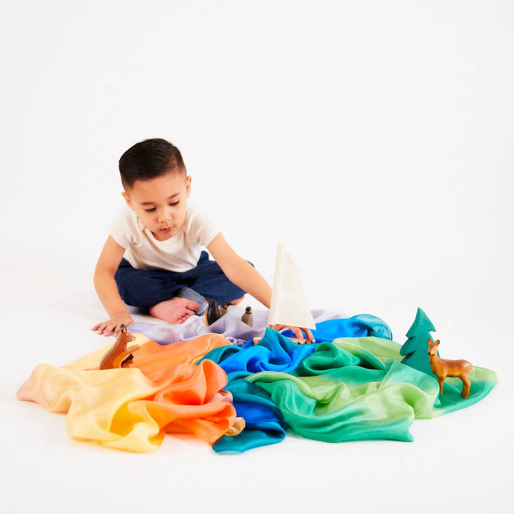 Flowing design of the Sarah’s Silks Earth Playsilk in Desert, perfect for pretend play and imaginative fun.