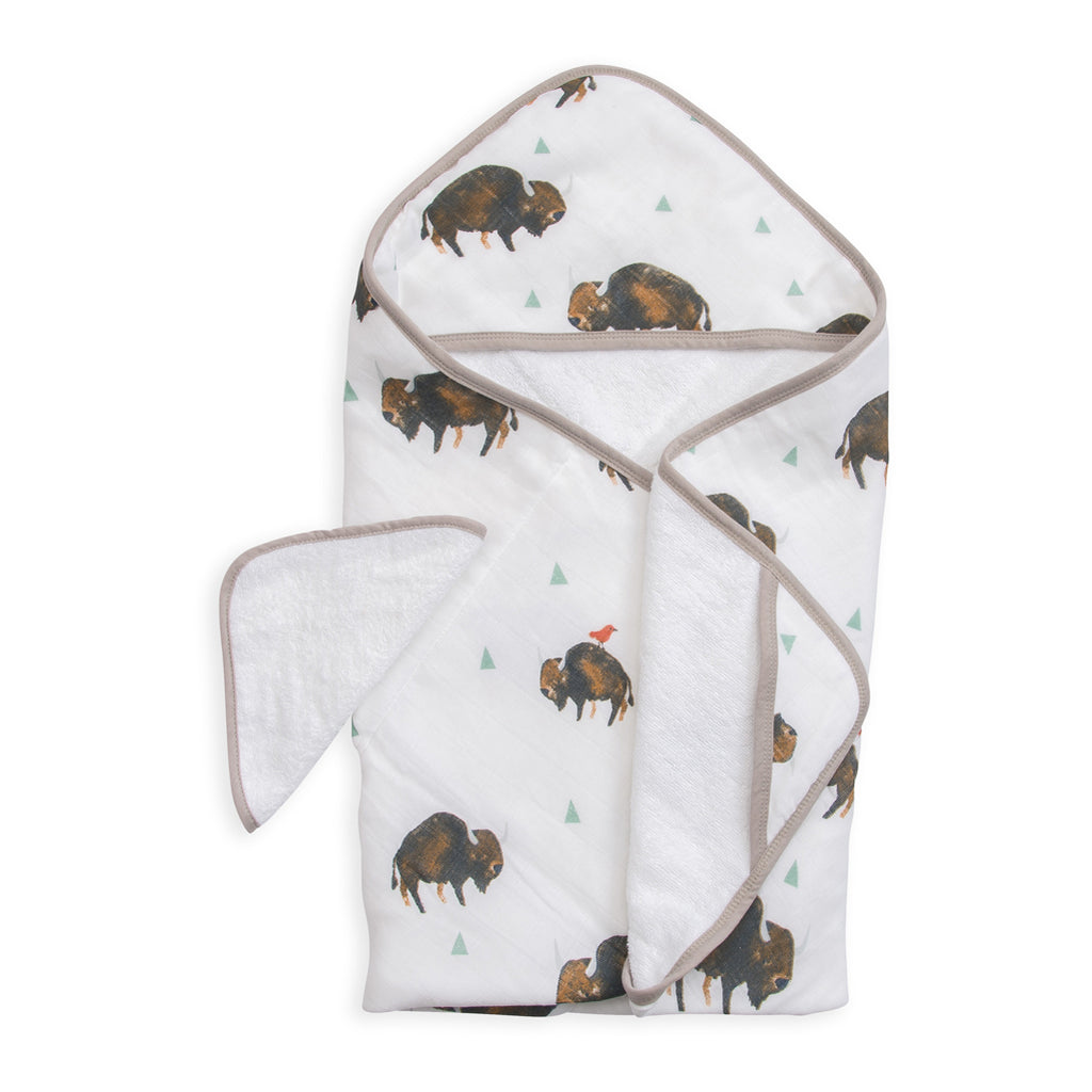 Little unicorn bison hooded bath towel and wash clothes for infants