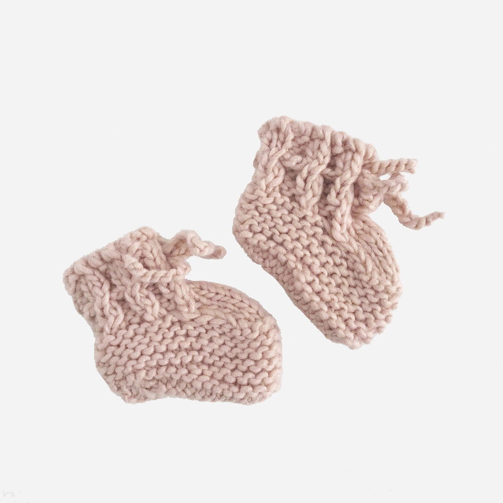 the blueberry hill blush hand knit booties