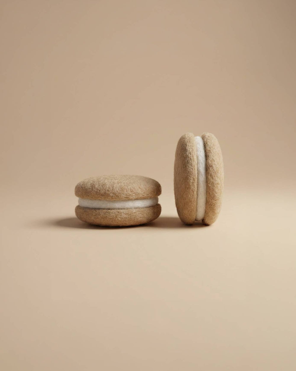 Felt Macarons play food by Kaddu in pastel colors, ideal Montessori tea sets