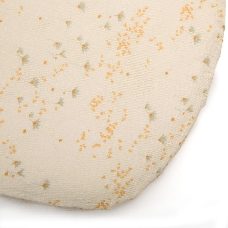 Calm nursery decor features the Charlie Crane KUMI and KUKO Fitted Sheet pia for soothing baby sleep