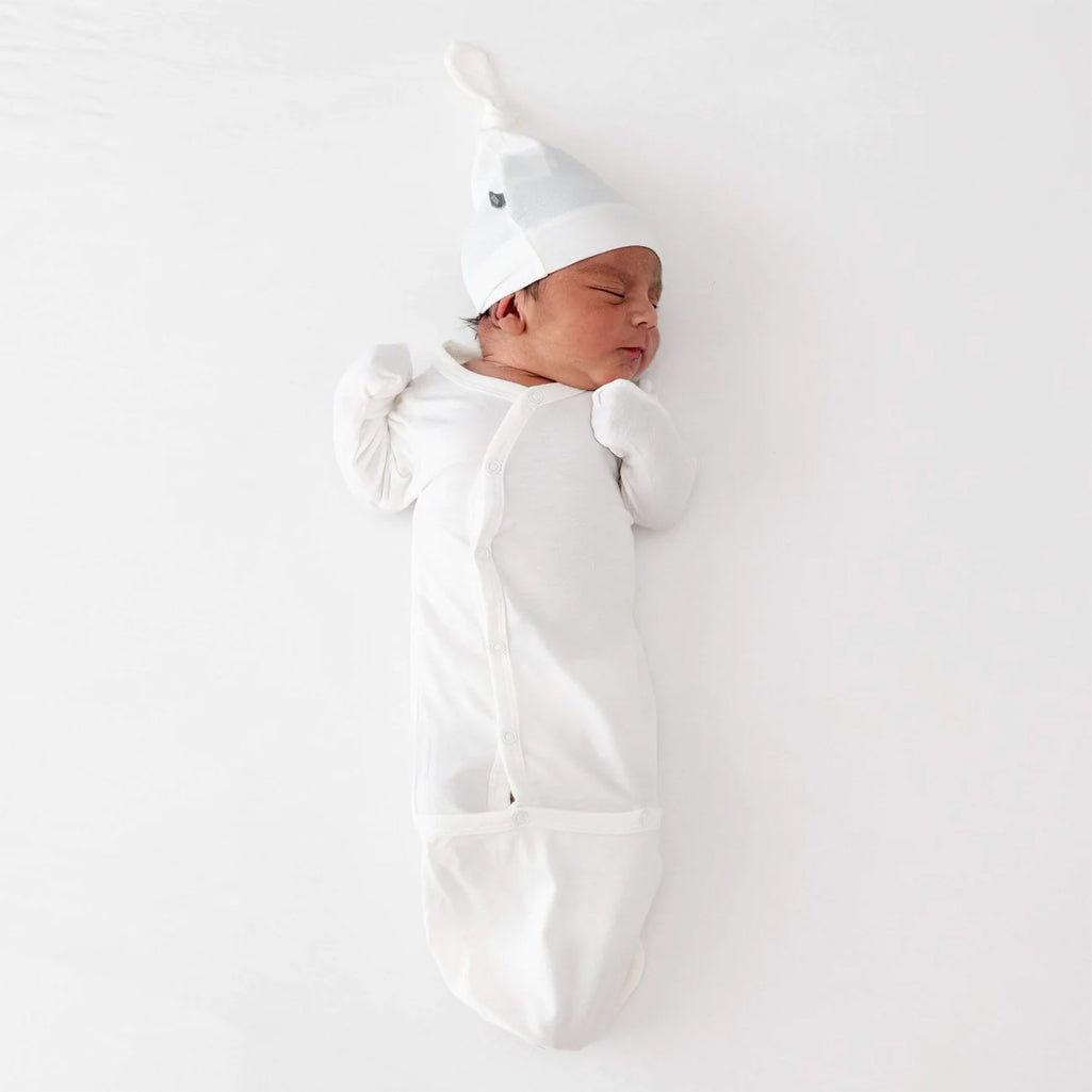 Kyte baby bundler in cloud white newborn sleep sack