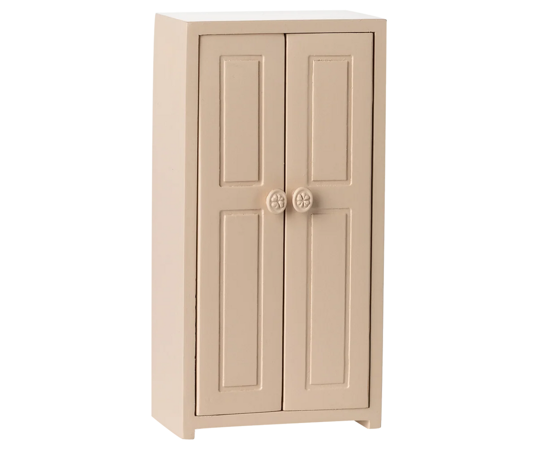 Mouse Closet