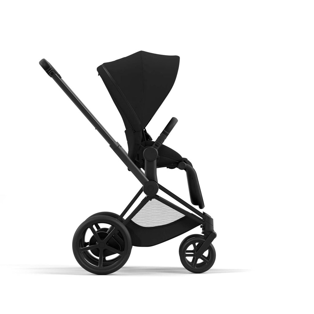 CYBEX e-Priam frame in Matte Black, ideal for parents who prefer a bold, sleek look.