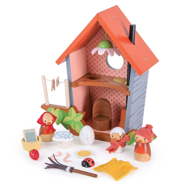 Tenderleaf RobinÕs Nest Box shown as a charming wooden toys option for imaginative nature play.