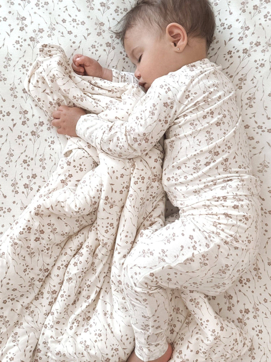 Posie Gunamuna Cloud Comforter Blanket, organic baby blanket for gentle care.