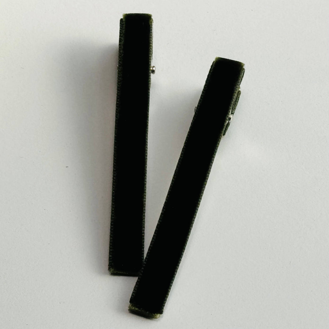 Classic finishing touch using Cookie & the Dude Japanese Velvet Bar Clips - Cool small velvet barrettes for girls