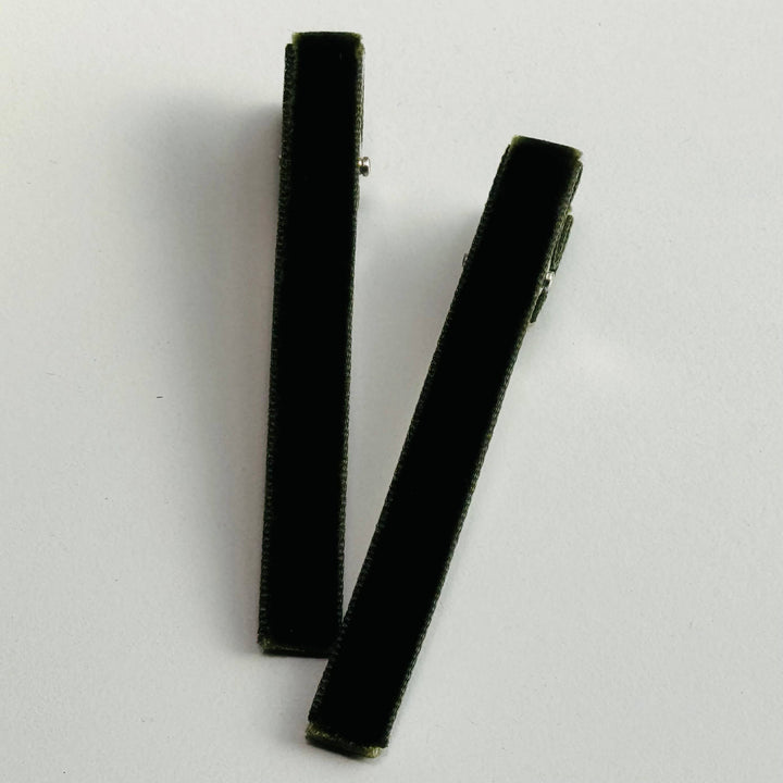 Classic finishing touch using Cookie & the Dude Japanese Velvet Bar Clips - Cool small velvet barrettes for girls