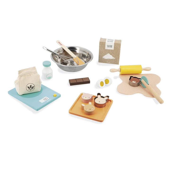 Rabbit and bear shaped cutters from Janod's My Pastry Workshop toy