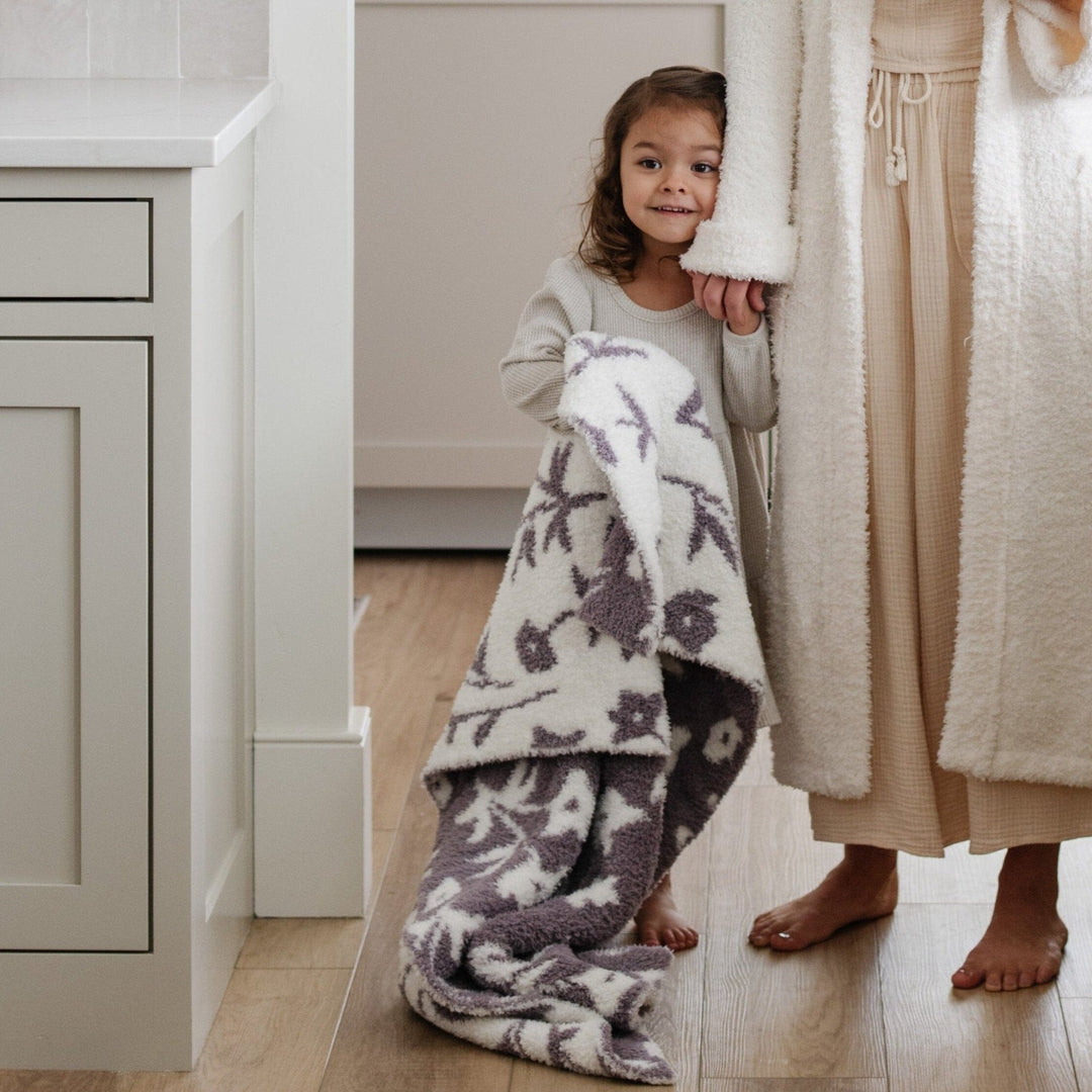 Luxurious Saranoni Double-Layer BAMBONI¨ Toddler Blankets in Pansy makes a perfect baby boy blankets gift.
