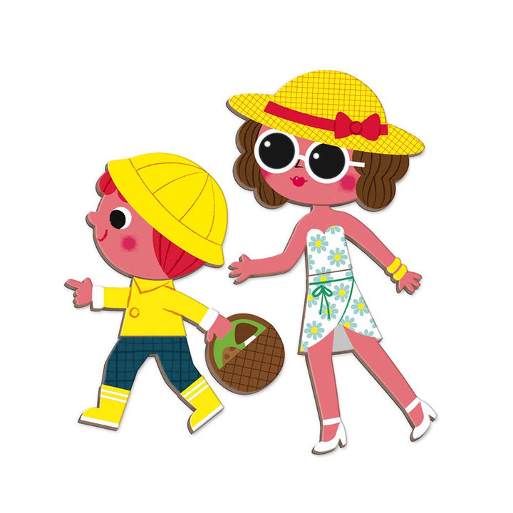 Kids magnet toys fall scene arranged with Janod Magneti'book 4 Seasons