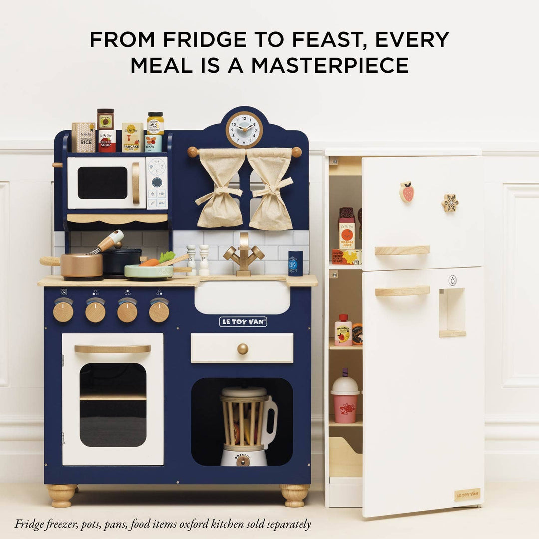 Interactive fun for toddlers with the Le Toy Van Supermarket Grocery Weekly Shop, a kids toy for pretend shopping.