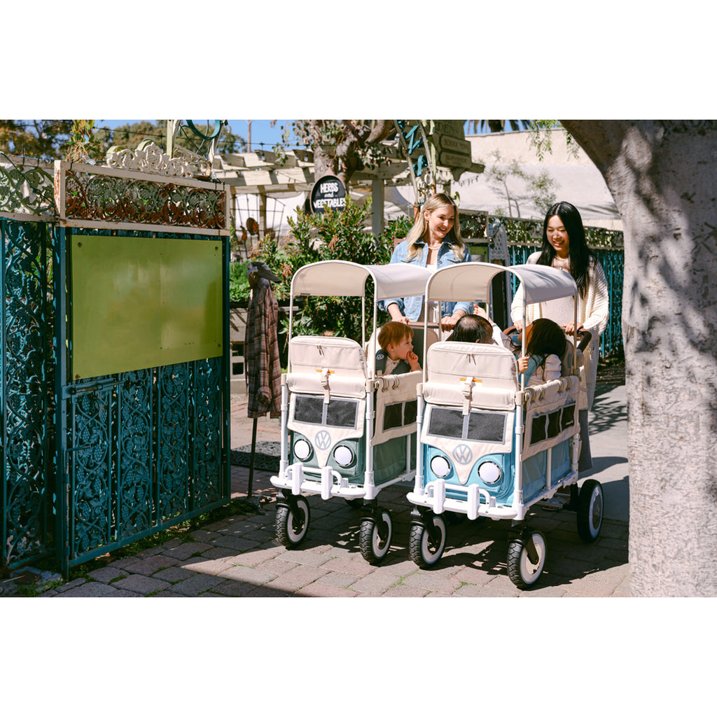 two families walking with volkswagen wonderfold vw2