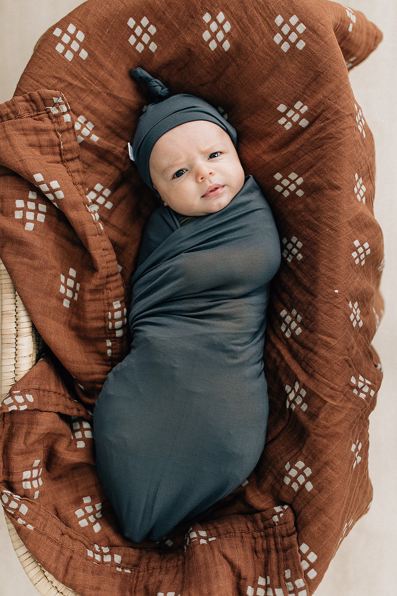 Keep your little one snug with the Mebie Baby Charcoal Bamboo Stretch Swaddle, ideal baby swaddle blankets.