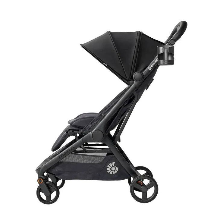 Cup holder on the Ergobaby Metro 3 lightweight stroller