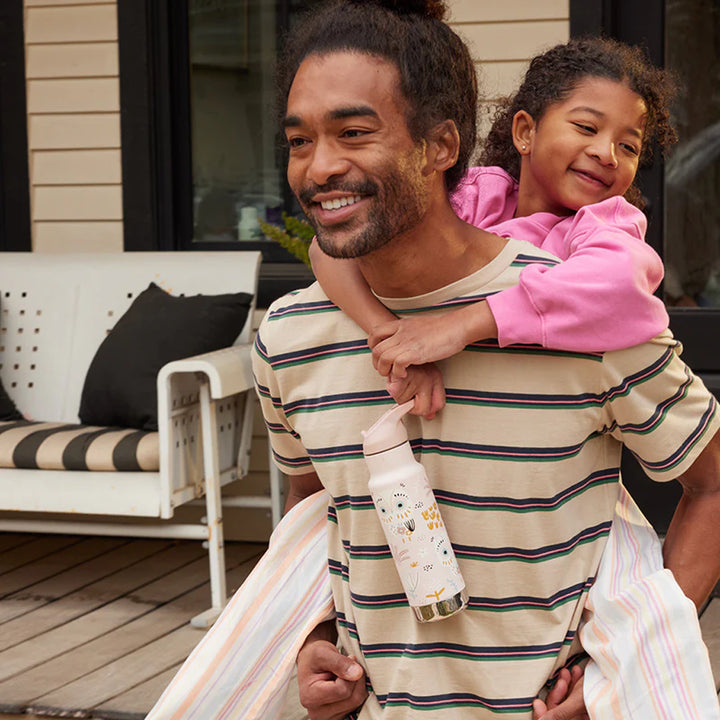 Sport cap view of the Klean Kanteen 12oz pink and white insulated water bottle ideal for kids’ hydration