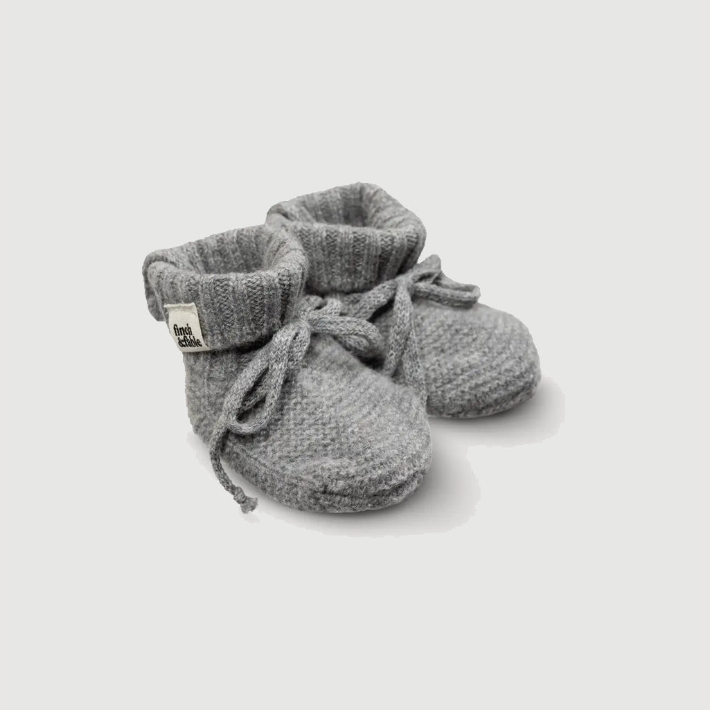 knit baby booties finch & fable