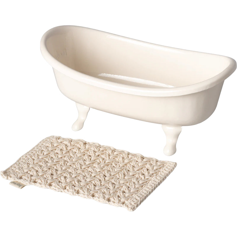 Decorate your dollhouse with the Maileg Bath Mat, an elegant dollhouse accessory for bathroom setups.
